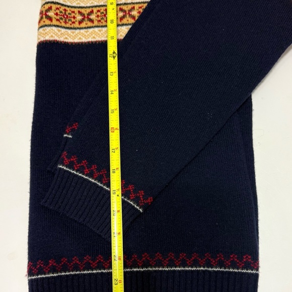 Women's 100% Lambswool Jones of NY Navy
Ski sweater SMALL - Picture 7 of 8